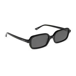 DIFF x Aspyn Ovard Elle Black Sunglasses